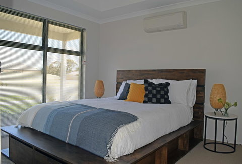 The Kingsleyâ€™s Place â€“ Piara Waters - Accommodation Cooktown 6