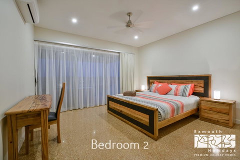 27 Kestrel Place - With Pool And Jetty - Accommodation Cooktown 9