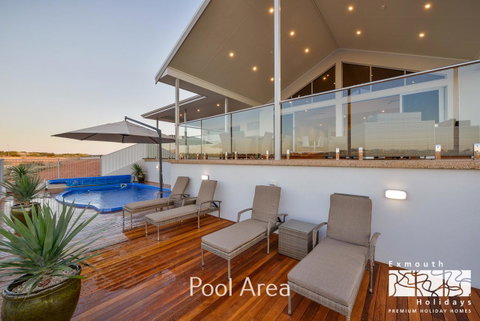 27 Kestrel Place - With Pool And Jetty - Accommodation Cooktown 19