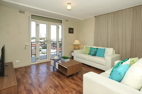 Freo Apartment - Accommodation Cooktown 1