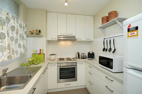 Freo Apartment - Accommodation Cooktown 2