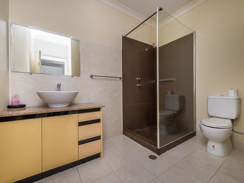 Seafront Unit 60 - Accommodation Cooktown 5