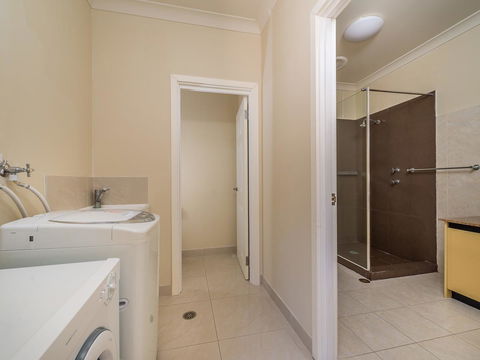 Seafront Unit 60 - Accommodation Cooktown 4