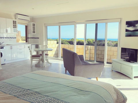 Ocean Reef Vista - Accommodation Cooktown 11