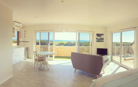 Ocean Reef Vista - Accommodation Cooktown 9