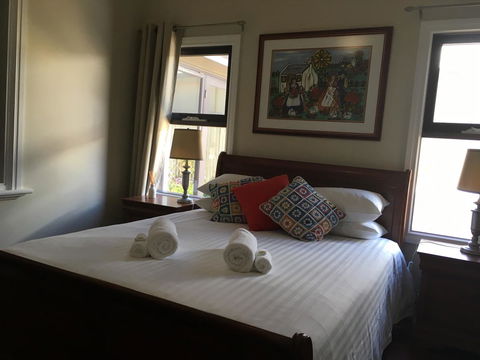 Rowley House - Accommodation Cooktown 15
