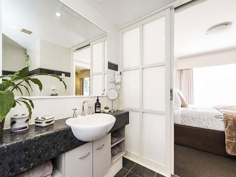 Subiaco Village 28 - Accommodation Cooktown 12