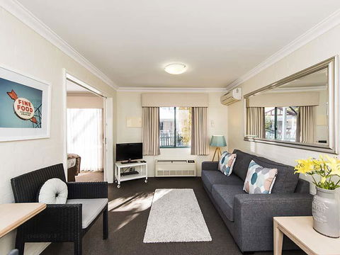 Subiaco Village 28 - Accommodation Cooktown 1