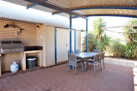 Osprey Holiday Village Unit 113 2 Bedroom - Accommodation Cooktown 13