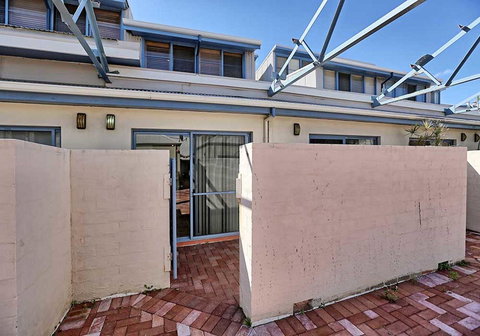 Life's A Beach! Fremantle - Accommodation Cooktown 21