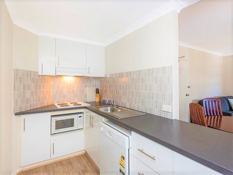 Perth West End Apartment 504 - Accommodation Cooktown 14
