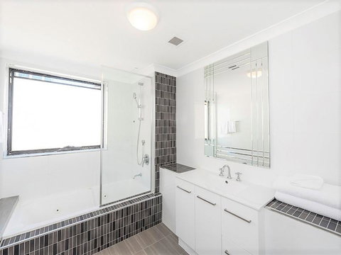 Perth West End Apartment 504 - Accommodation Cooktown 15