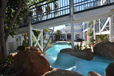 West Beach Lagoon 221 - Stylish Apartment! - Accommodation Cooktown 19