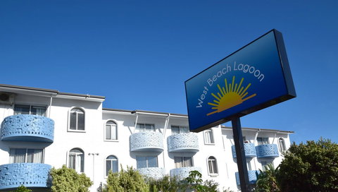 West Beach Lagoon 221 - Stylish Apartment! - Accommodation Cooktown 14