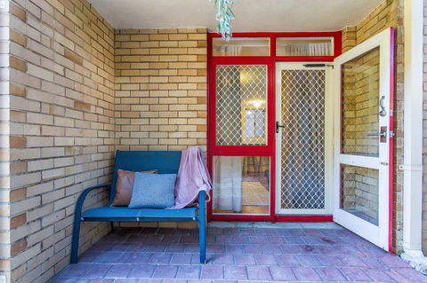 Fremantle Coastal Stay - 1 Bedroom Central Apartment - Accommodation Cooktown 10