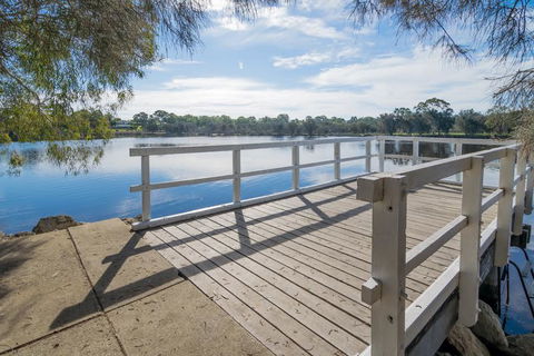 Ascot On Swan Bed & Breakfast - Accommodation Cooktown 1