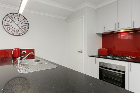 Perth Comfy Stays - Accommodation Cooktown 17