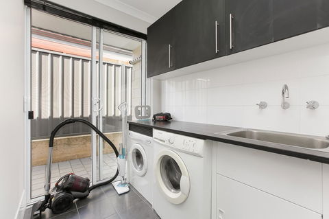 Perth Comfy Stays - Accommodation Cooktown 24