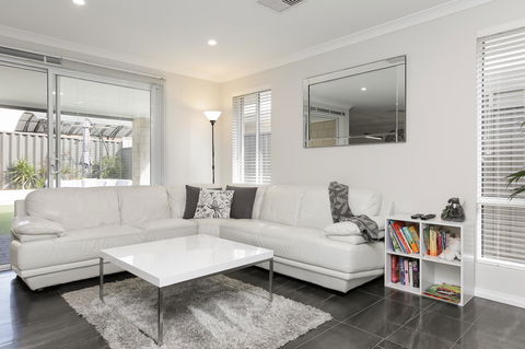 Perth Comfy Stays - Accommodation Cooktown 5