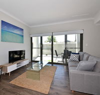 Modern Apartment Redcliffe near Perth Airport 0126 - Accommodation Cooktown