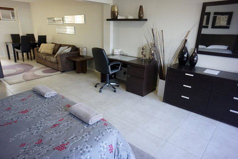 Studio 4 - Ground Floor Fremantle Apartment - Accommodation Cooktown 1