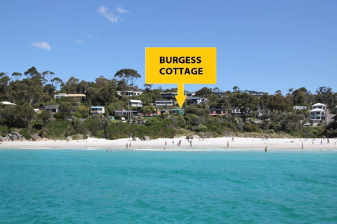 BINALONG BEACH COTTAGE Beachfront At Bay Of Fires Next To Restaurant - Accommodation Cooktown 0