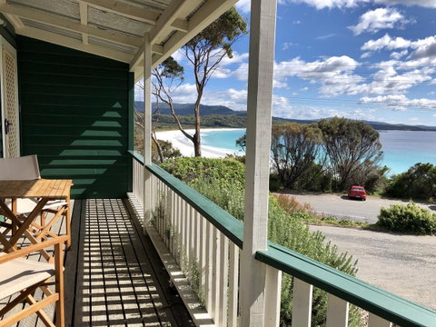 BINALONG BEACH COTTAGE Beachfront At Bay Of Fires Next To Restaurant - Accommodation Cooktown 1