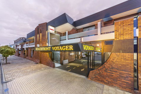 Beachfront Voyager Motor Inn - Accommodation Cooktown 2