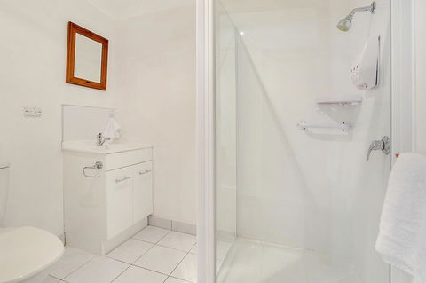 Harvey Farm Lodge - Accommodation Cooktown 21