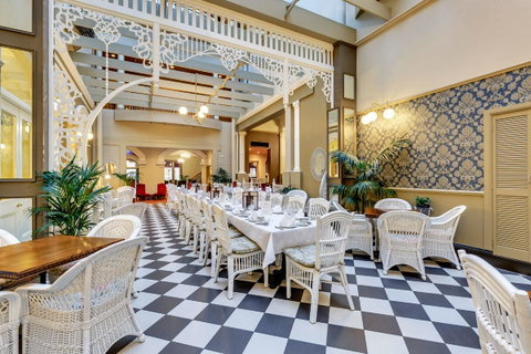 Hadley\'s Orient Hotel - Accommodation Cooktown 2