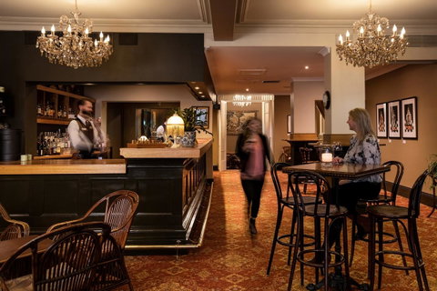 Hadley\'s Orient Hotel - Accommodation Cooktown 15