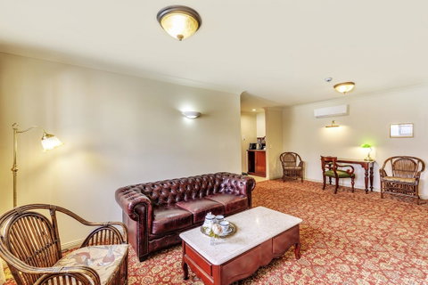 Hadley\'s Orient Hotel - Accommodation Cooktown 17