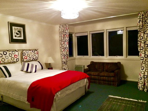 Anchorage Waterfront Retreat - Accommodation Cooktown 11