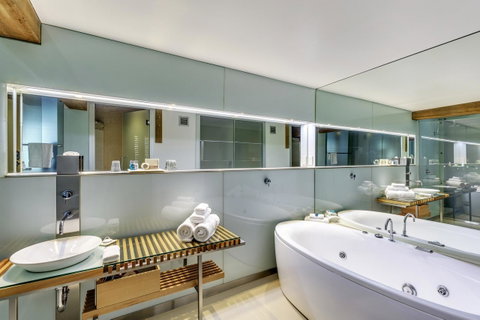 The Henry Jones Art Hotel - Accommodation Cooktown 20