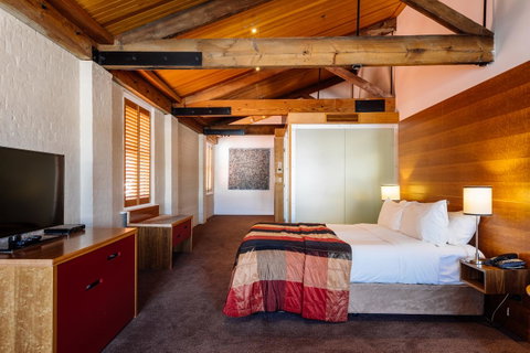 The Henry Jones Art Hotel - Accommodation Cooktown 25