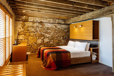 The Henry Jones Art Hotel - Accommodation Cooktown 16