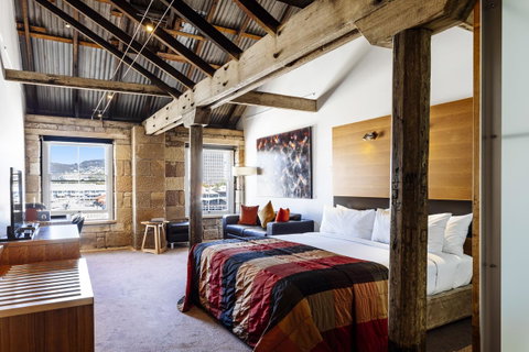 The Henry Jones Art Hotel - Accommodation Cooktown 3
