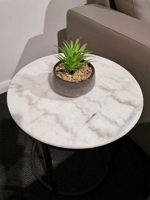 Youngtown Executive Apartments - 2BR Included, Free Parking & Wifi, Sofa Bed & Cot Fee Applies - Accommodation Cooktown 9