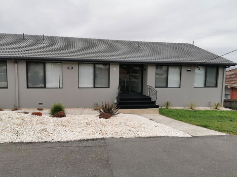 Youngtown Executive Apartments - 2BR Included, Free Parking & Wifi, Sofa Bed & Cot Fee Applies - Accommodation Cooktown 17