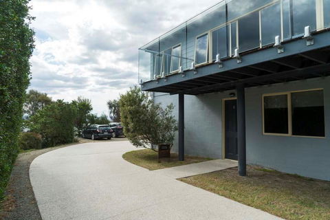Freycinet Panorama - Accommodation Cooktown 3