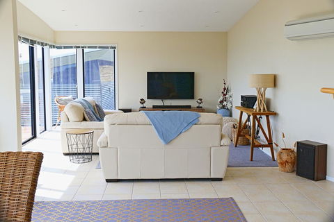 Banksy's By The Bay - Accommodation Cooktown 8