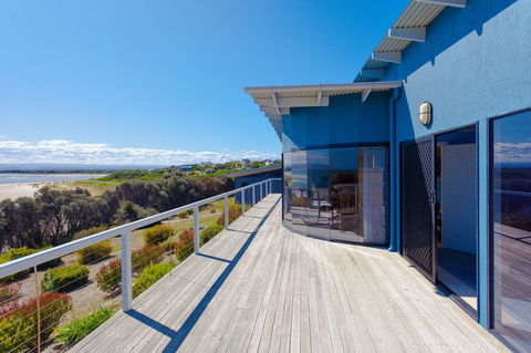 Banksy's By The Bay - Accommodation Cooktown 17