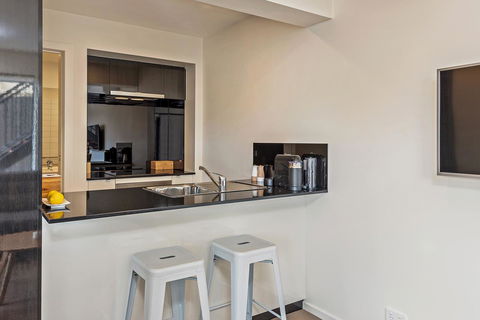 110 Hampden Apartments - Accommodation Cooktown 5