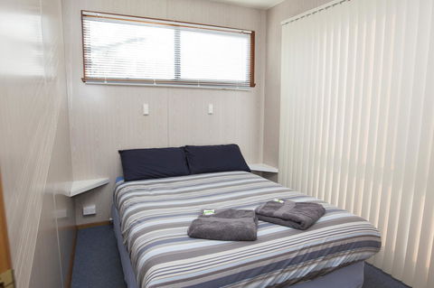 Seven Mile Beach Cabin And Caravan Park - Accommodation Cooktown 9