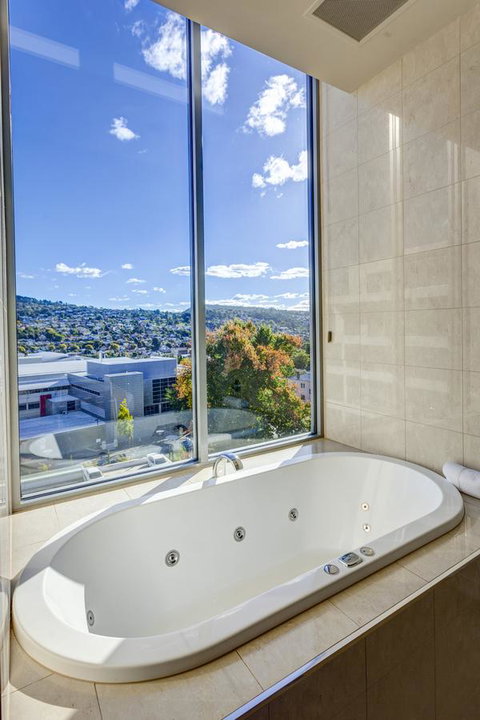 Mantra Charles Hotel - Accommodation Cooktown 2