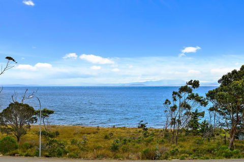 Chill Tasmania - Accommodation Cooktown 15
