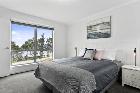 Chill Tasmania - Accommodation Cooktown 17