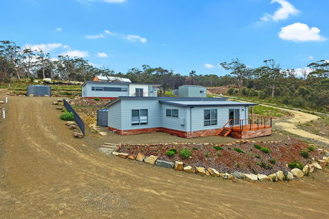 Chill Tasmania - Accommodation Cooktown 2
