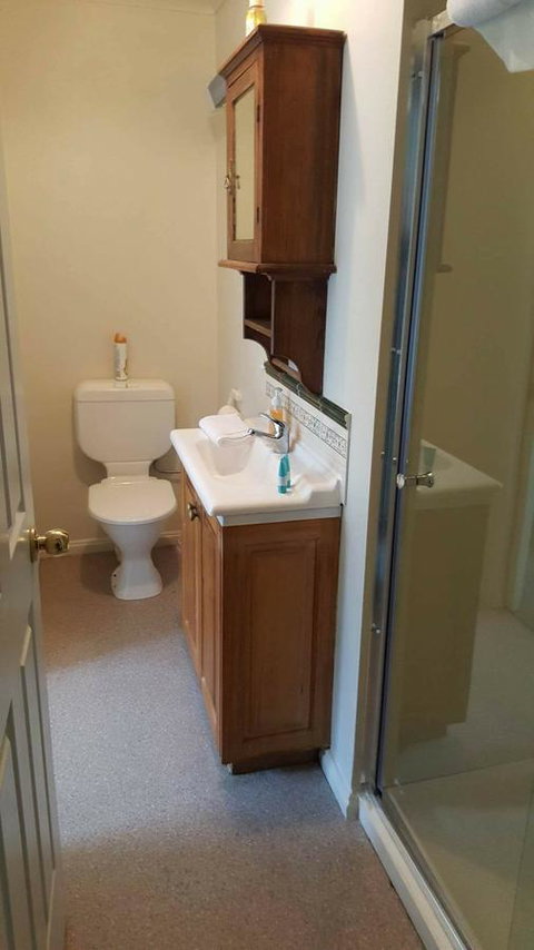 City Townhouse Walking Distance To City - Accommodation Cooktown 10