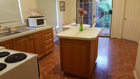 City Townhouse Walking Distance To City - Accommodation Cooktown 6